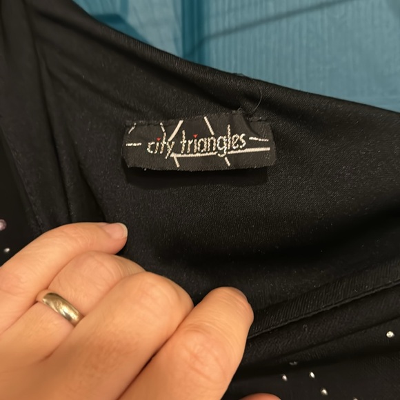 Black one shoulder strapless gown - L - Picture 3 of 3